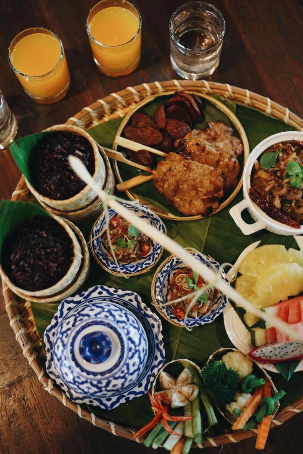Hotel De L'Amour Sha Plus Prakhon Chai Zewnętrze zdjęcie